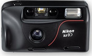 Nikon RF10 analógica