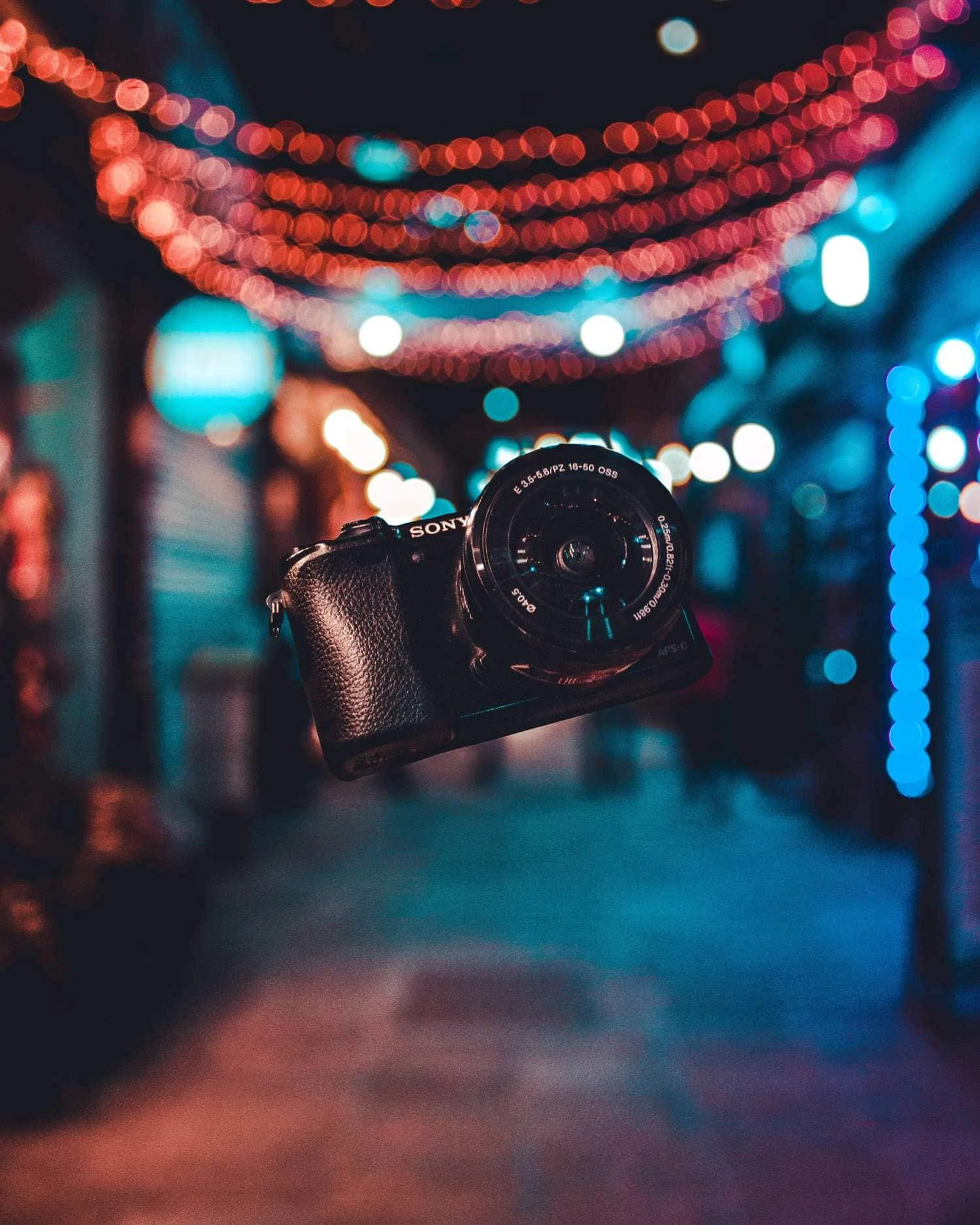 Lámpara de calle de noche oscura Luz brillante, luces de calle fondo de  pantalla del teléfono