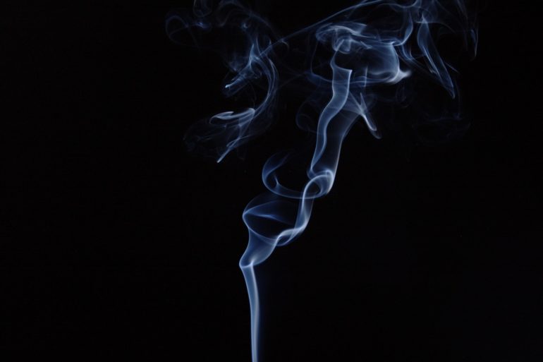 Humo, por Juan Miguel Rogado