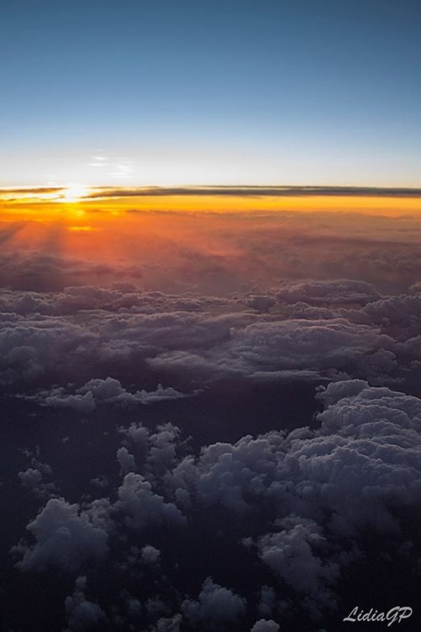 Lidia Gómez Palomar_Amanecer sobre las nubes