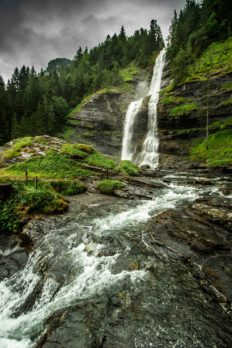 Elena Savoie_Viene tormenta