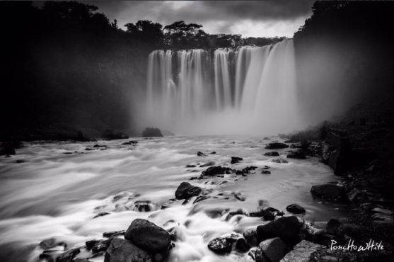 Poncho White_Eyipantia I-II