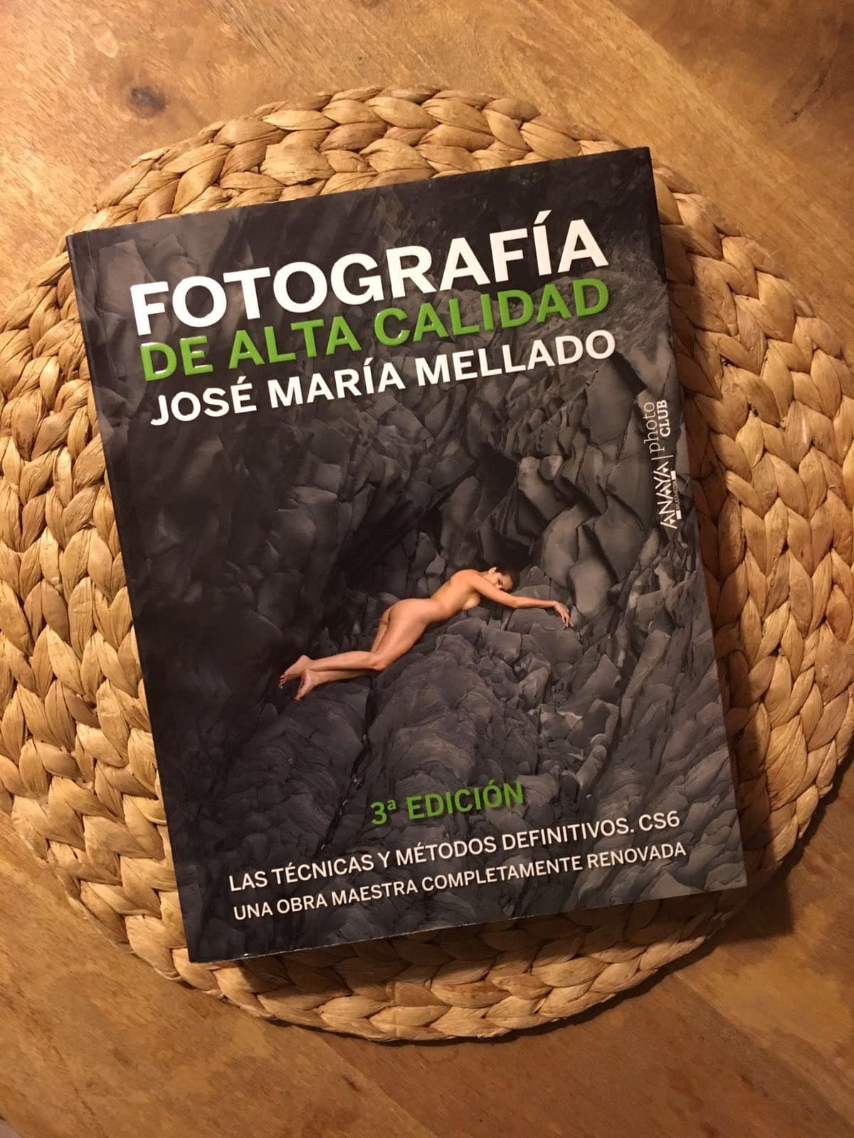 otra portada libro fotografía de alta calidad