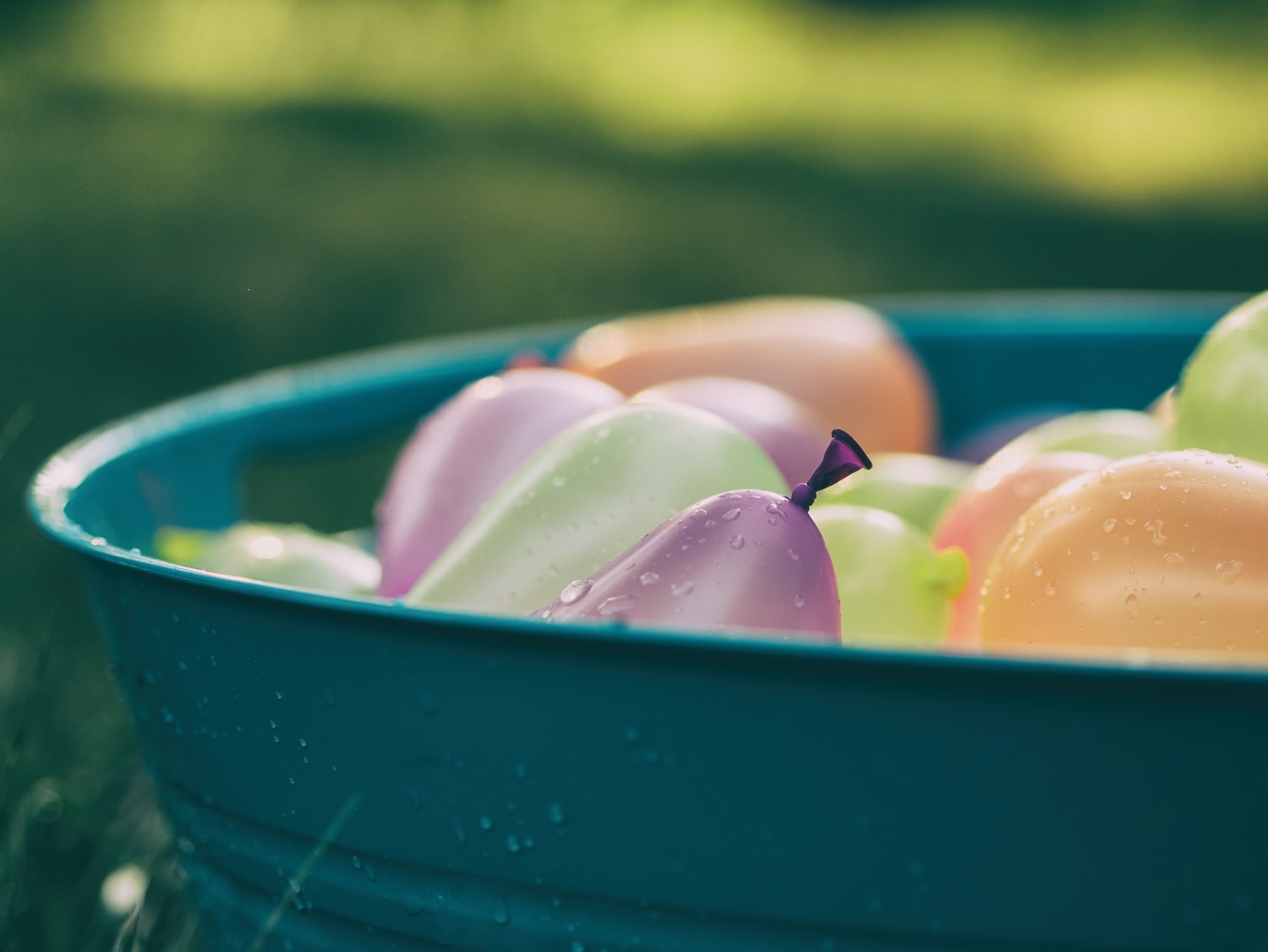 Fotografía de globos con agua de un cumpleaños