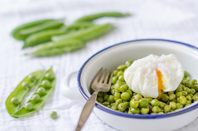 fotografía gastronómica de Chícharos con huevo fotografía gastronómica de Chícharos con huevo