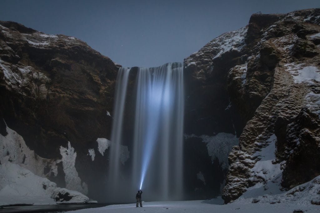 cascada noche efecto sedoso