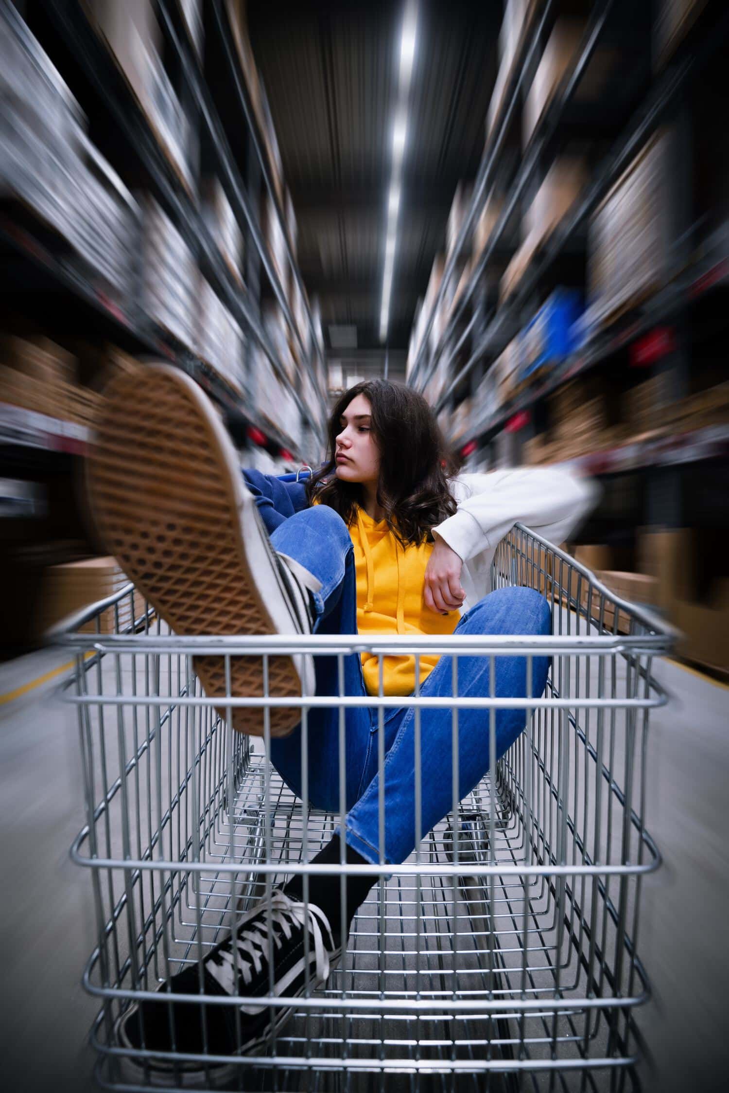 Carro de compra en hipermercado