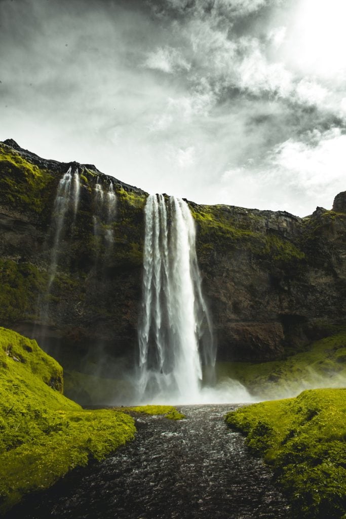 cascada en Islandia