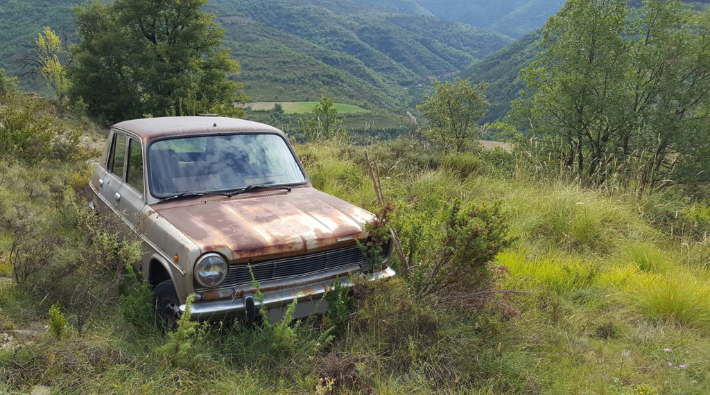 Coche abandonado, estudio del encuadre