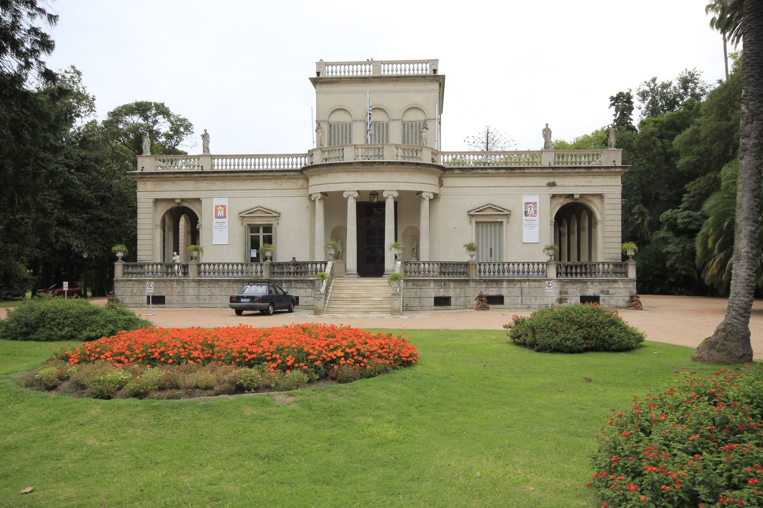Museo Blanes con exposición permanente de fotografía