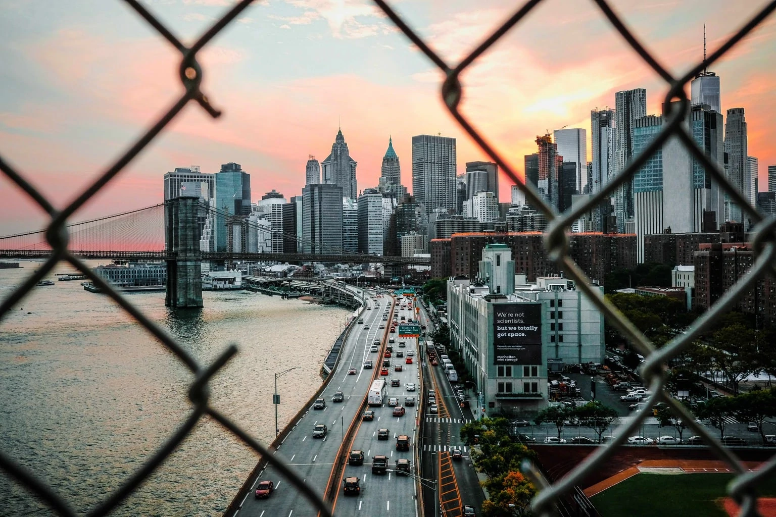 Fotografía urbana al atardecer