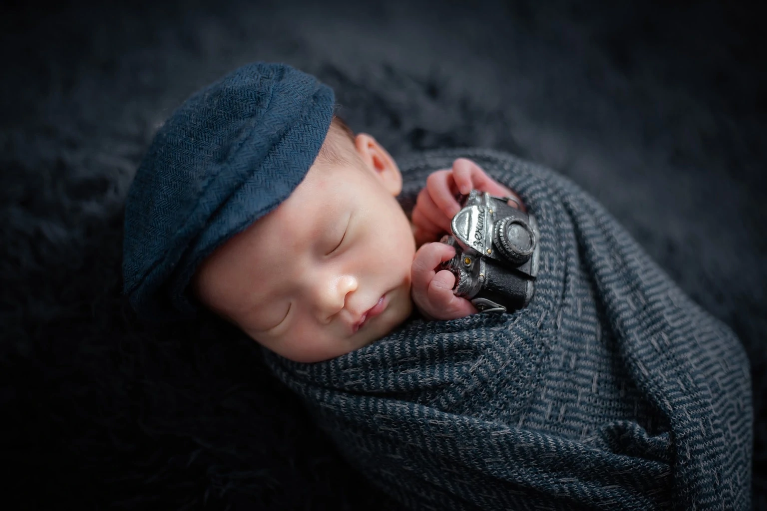 Fotografía de recién nacido en estudio