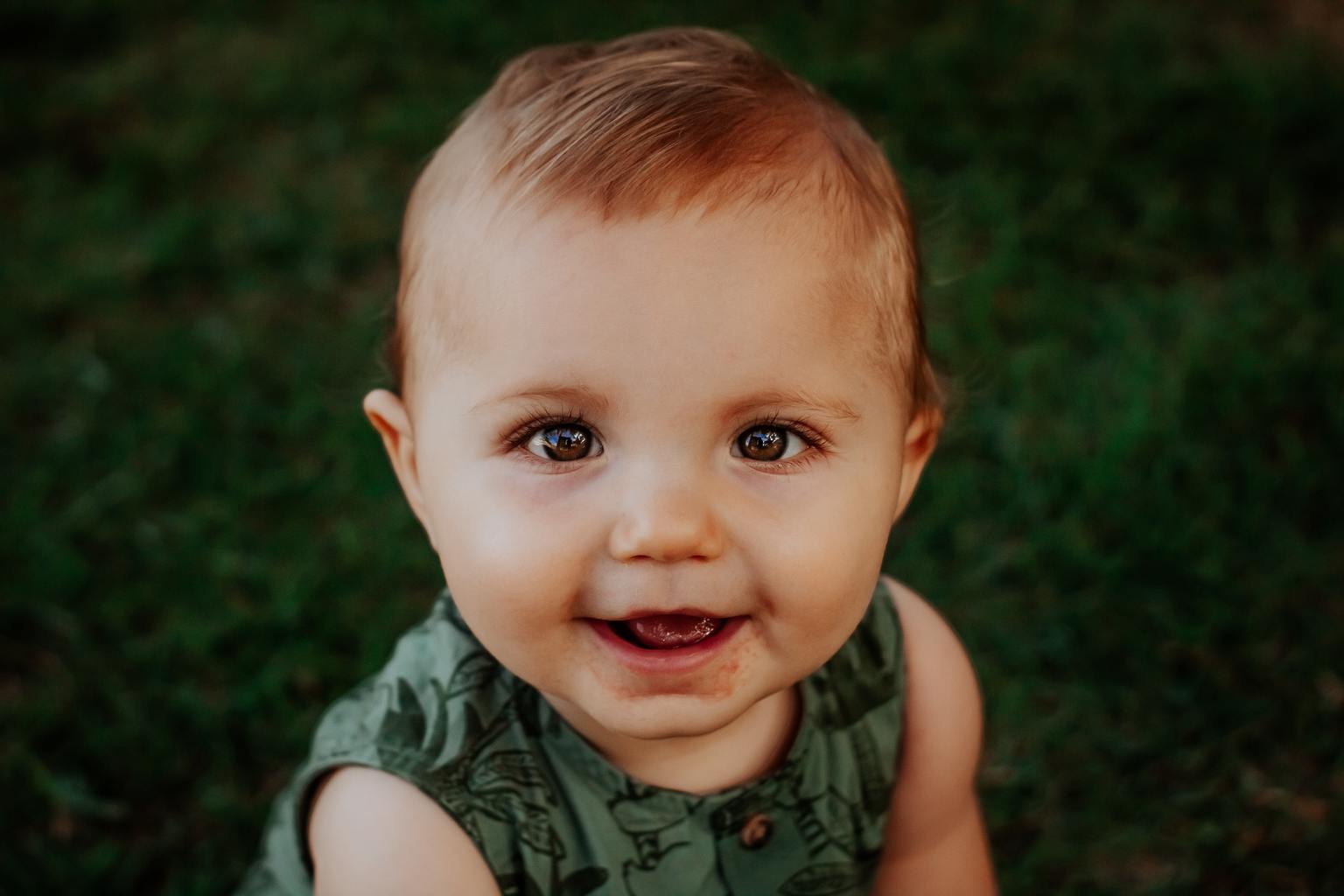 pictures of babies with reflection in their eyes