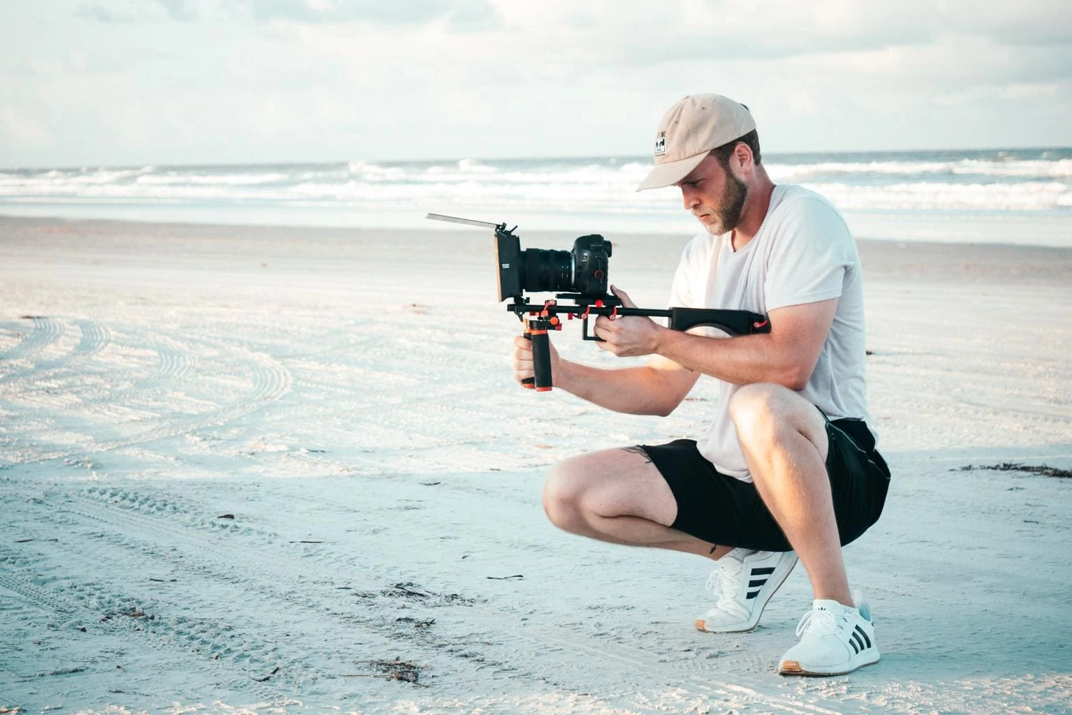 camera video beach man recording