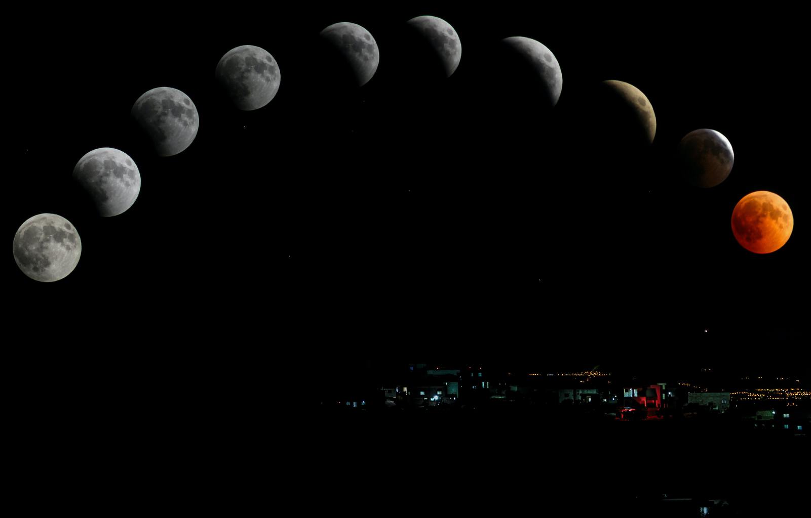 Luna en multiexposición