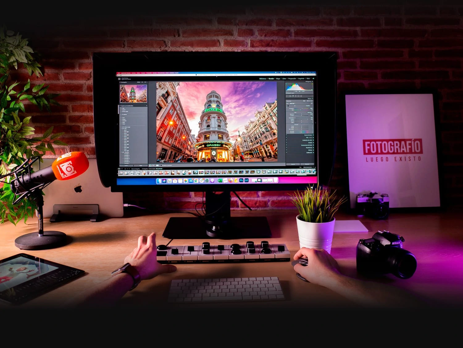 Monitor para fotógrafos PhotoVue de 27 pulgadas con Adobe RGB 4K