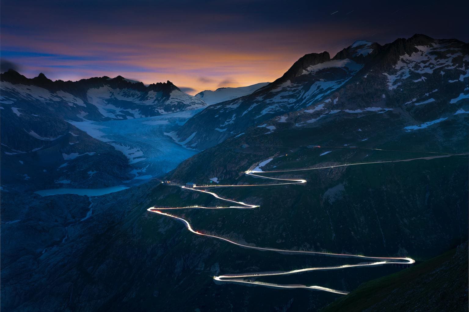 Estelas de luz incluidas en un paisaje