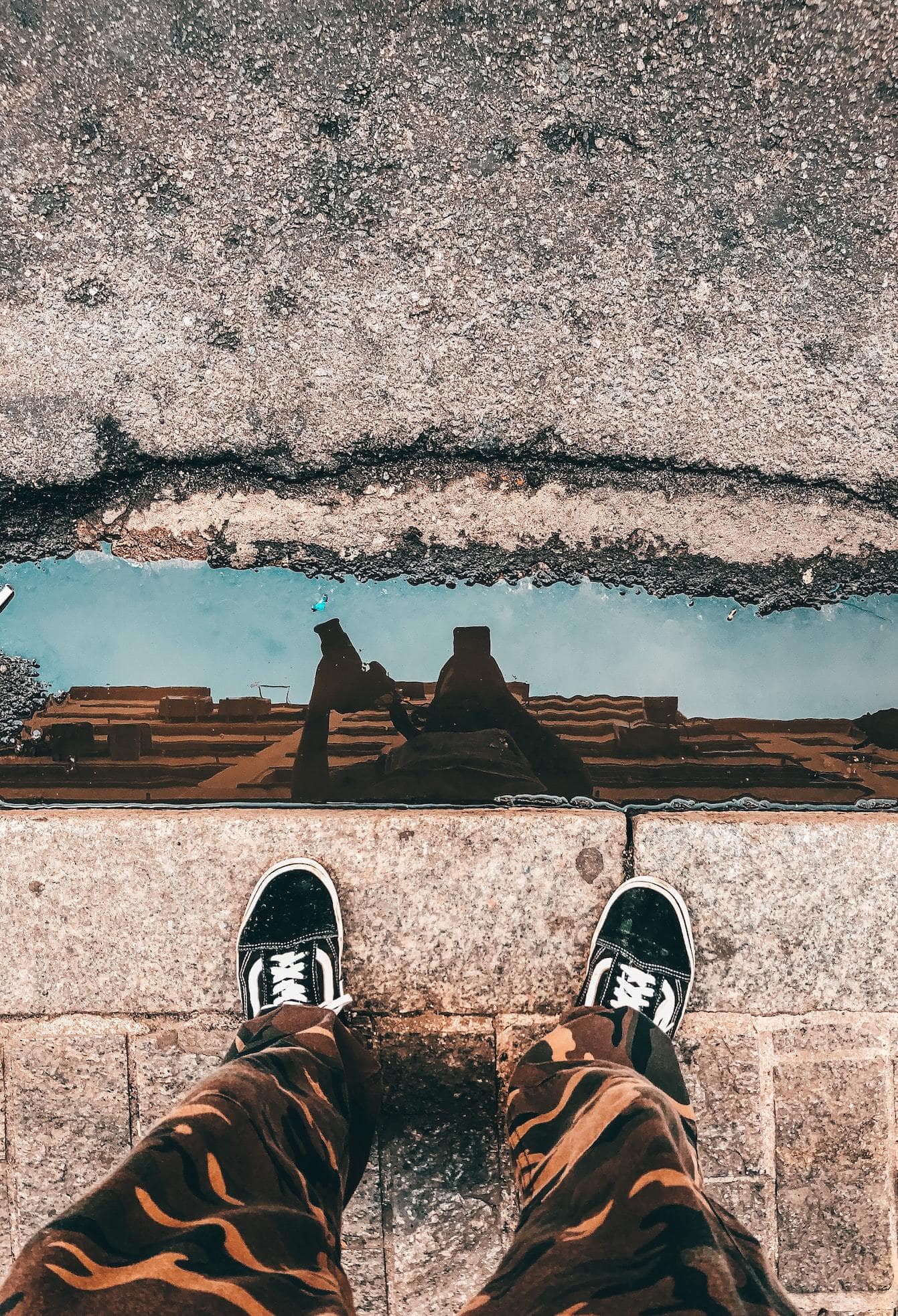 Selfie con el móvil de reflejo