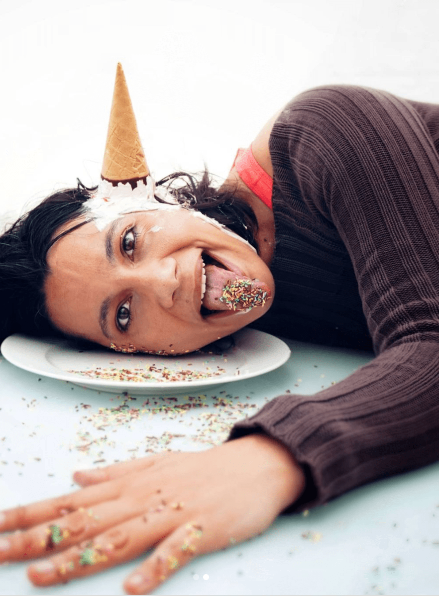 Fotografía de celebración ganadora del fotoreto100