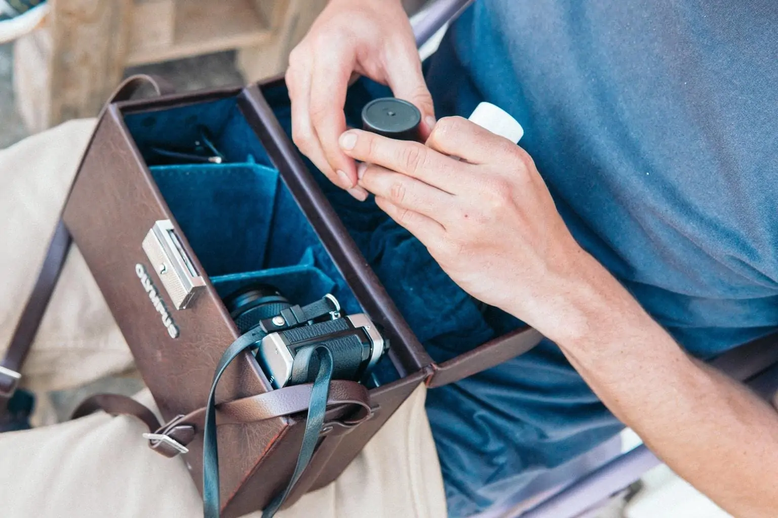 FOSOTO Funda Cámara Réflex, Bolsa Bandolera Fotográfica