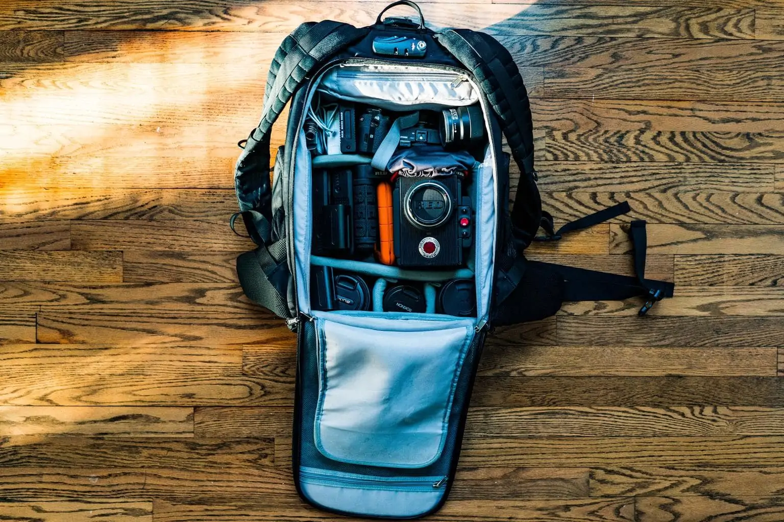 Las 2 mejores mochilas para guardar tu equipo fotográfico