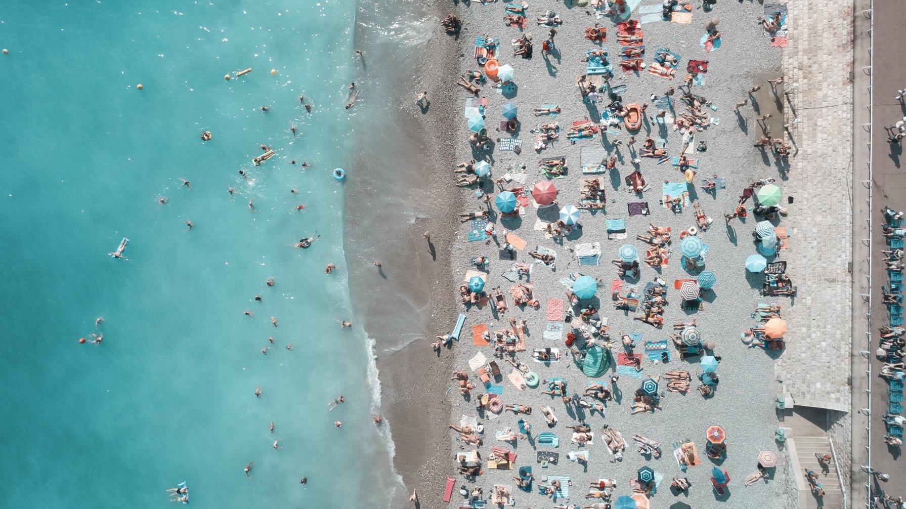 Gente en la playa