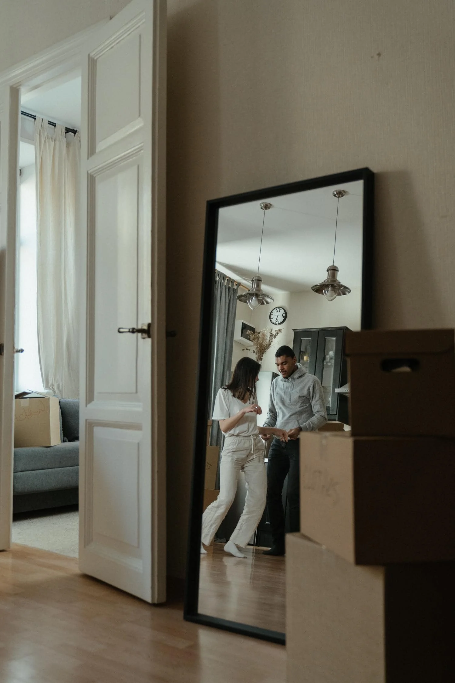 piso pareja espejo