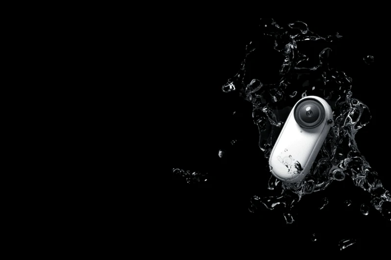 cámara acuática insta 360 go2