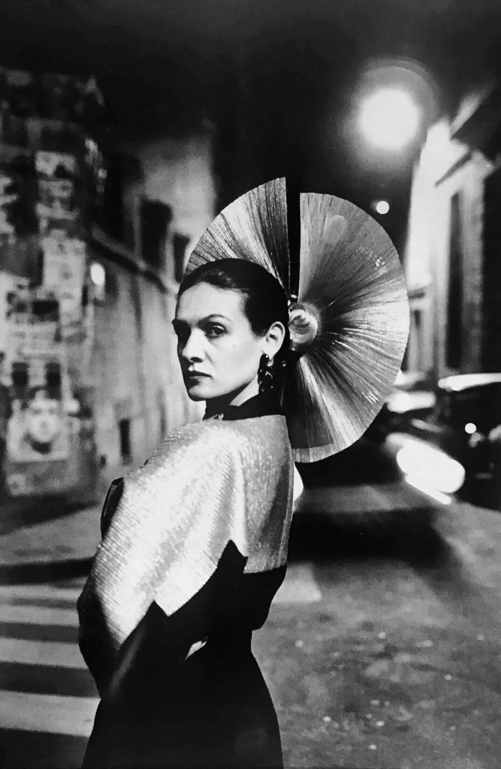 Mujer fotografiada por Helmut Newton