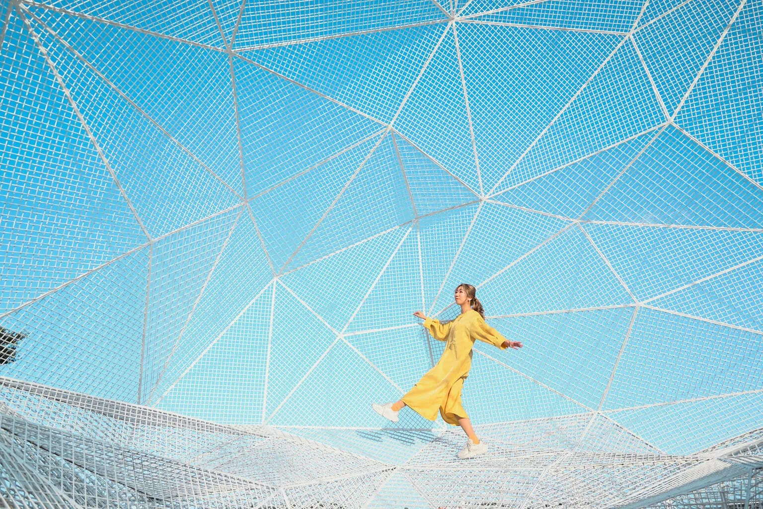 nikon z30 galería mujer amarillo