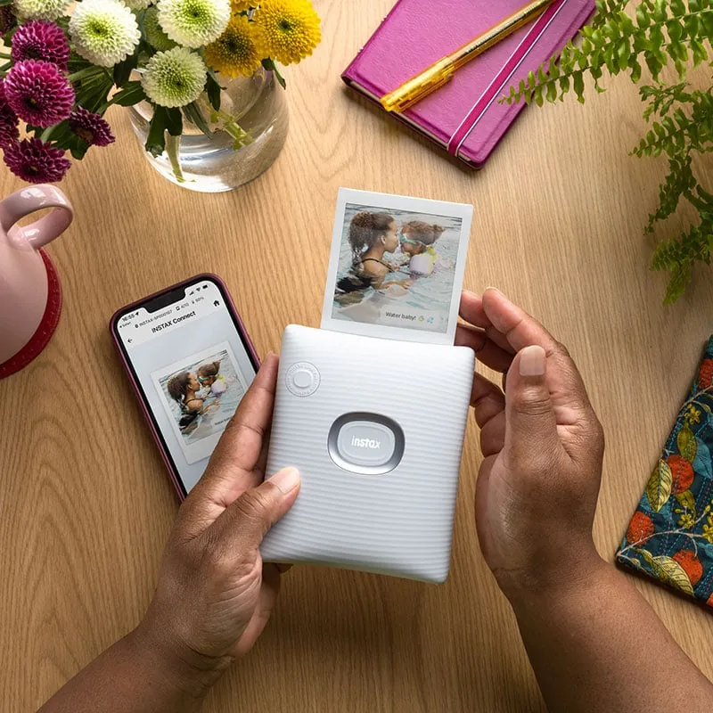 instax square link manos fotos