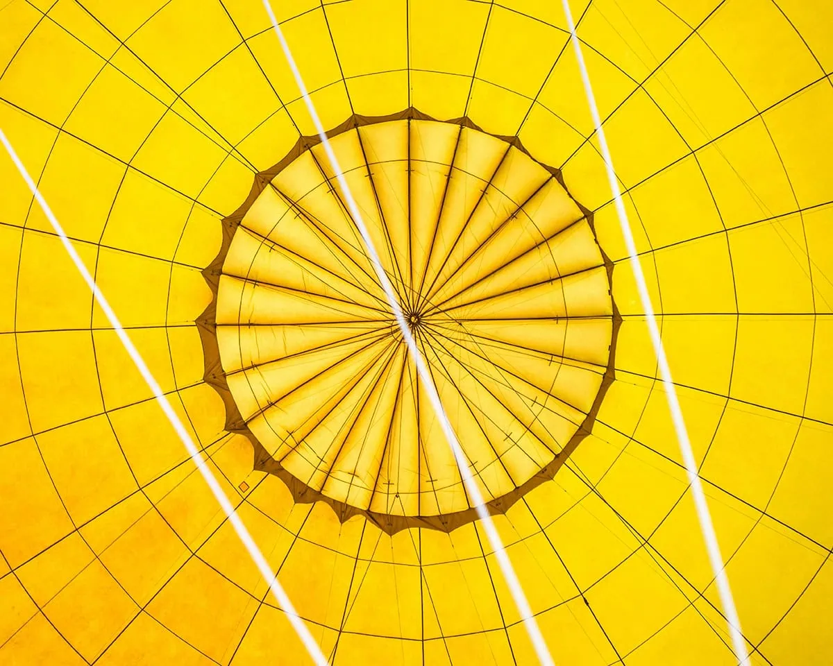 Techo amarillo de lona